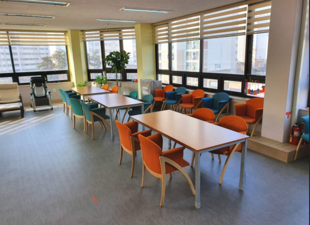 31396258_PauVBjGX_28aa9351af9b1615dae352623572182e4a70ef4a.png 이미지크게보기